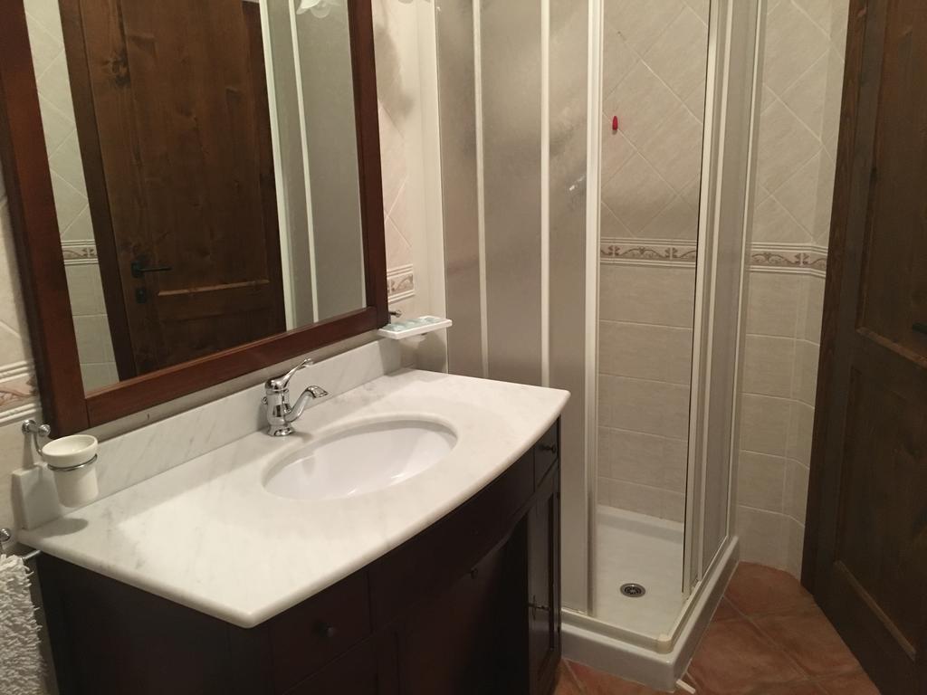 Appartamenti E Camere Il Poggio Di D'Angeli Lidia Auditore Extérieur photo