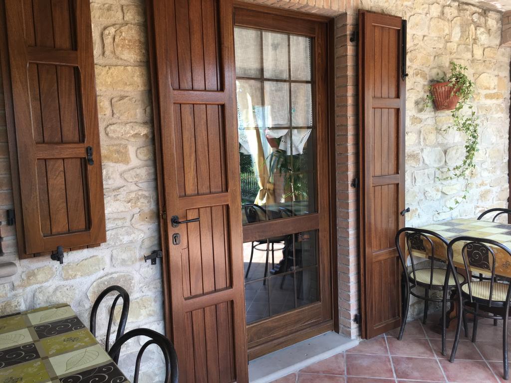 Appartamenti E Camere Il Poggio Di D'Angeli Lidia Auditore Extérieur photo